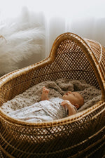 Load image into Gallery viewer, Embe 2-Way Legs In & Out Transitional Swaddle (3-6 Months) - 5 Colours