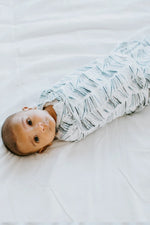 Load image into Gallery viewer, Embe 2-Way Legs In &amp; Out Starter Swaddle (0-3 Months) - 6 Colours
