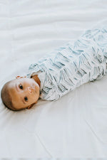 Load image into Gallery viewer, Embe 2-Way Legs In & Out Transitional Swaddle (3-6 Months) - 5 Colours
